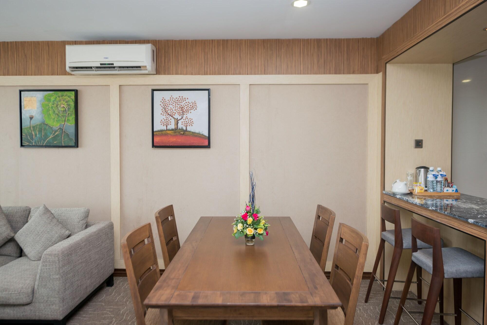Sky Star Hotel Yangon Exterior photo