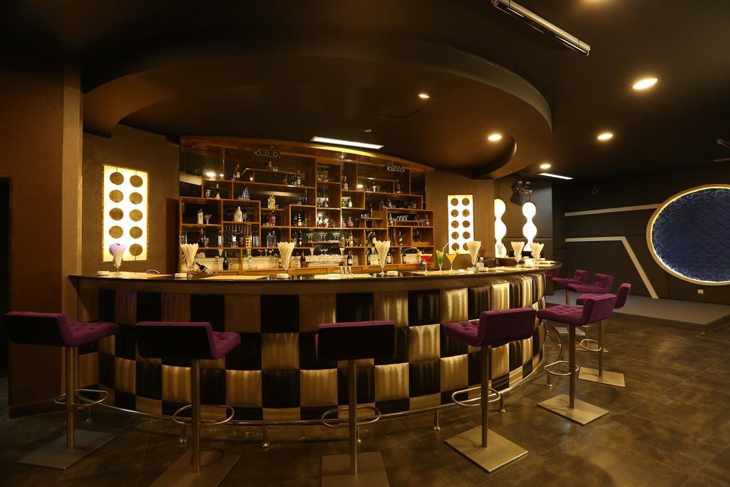 Sky Star Hotel Yangon Exterior photo